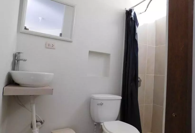 Hotelli Nuna Chak Hostel & Café