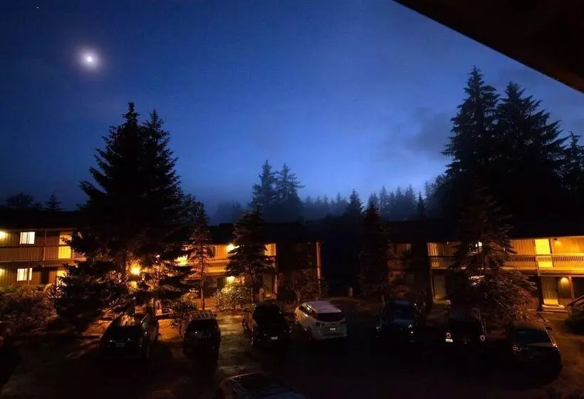 Hotelli Olympic Suites Inn