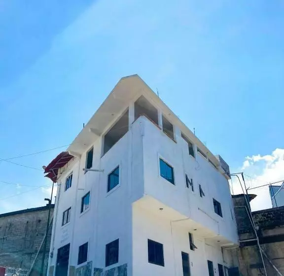 ホテル Posada Sernichari