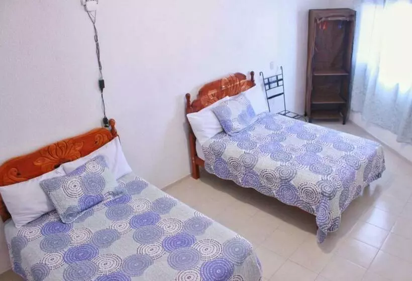 ホテル Posada Sernichari