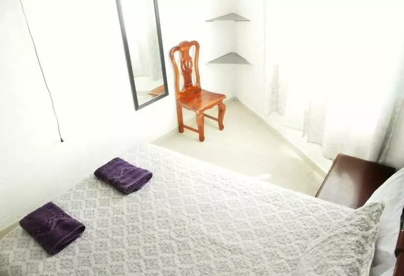 ホテル Posada Sernichari