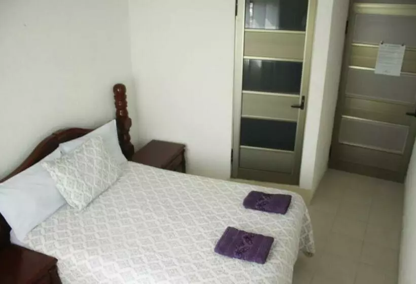 ホテル Posada Sernichari