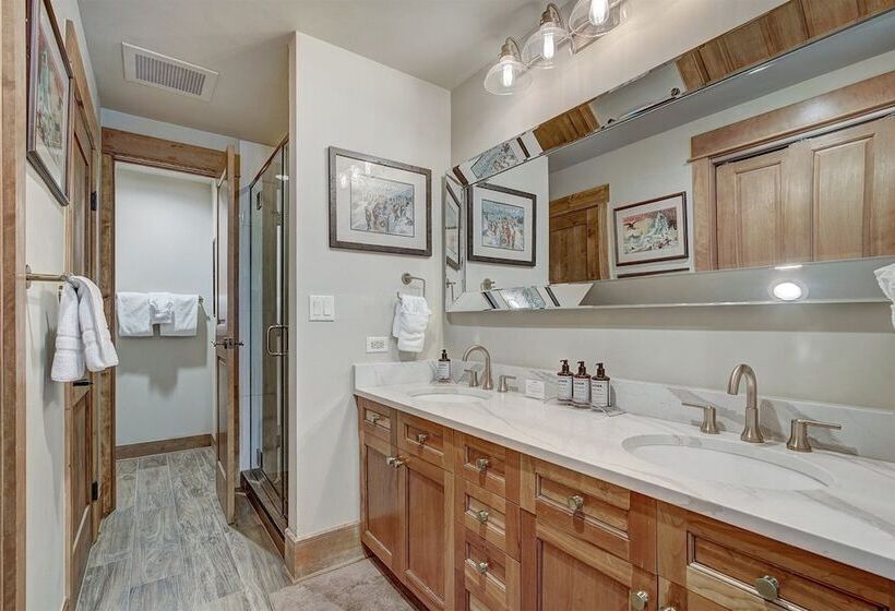 هتل Premier 1 Bedroom Ski In, Ski Out Lone Eagle Condo With The Best Access To Skiing In Keystone