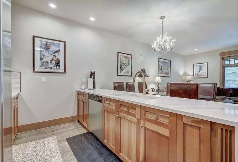 هتل Premier 1 Bedroom Ski In, Ski Out Lone Eagle Condo With The Best Access To Skiing In Keystone