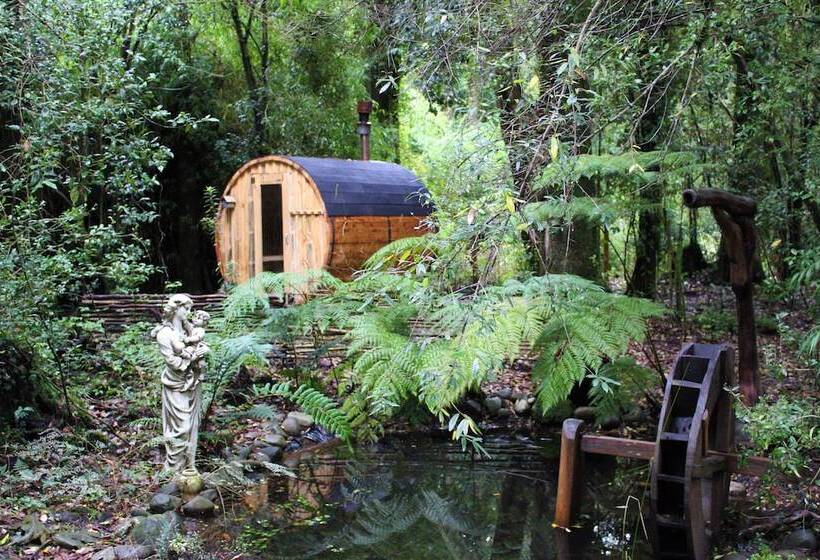 فندق Refugio Buraleo Lodge