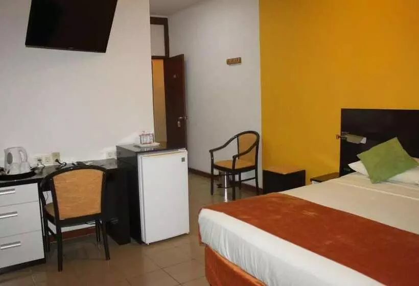 هتل Residence Inn Nickerie