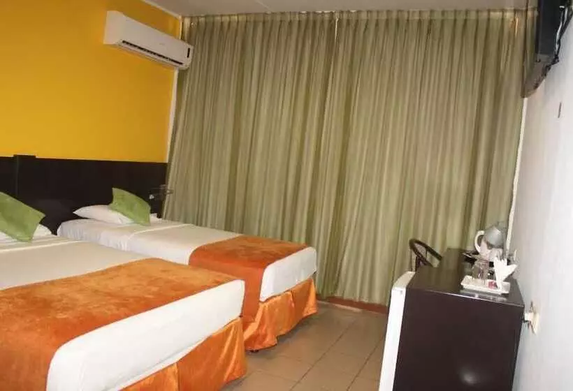 هتل Residence Inn Nickerie