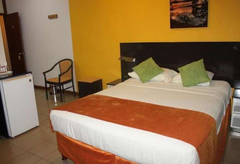 هتل Residence Inn Nickerie