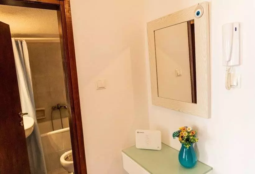 Hotelli Zennova Aelia Apartments 6