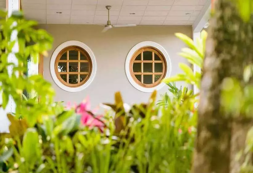 Montebrisa Boutique B&b