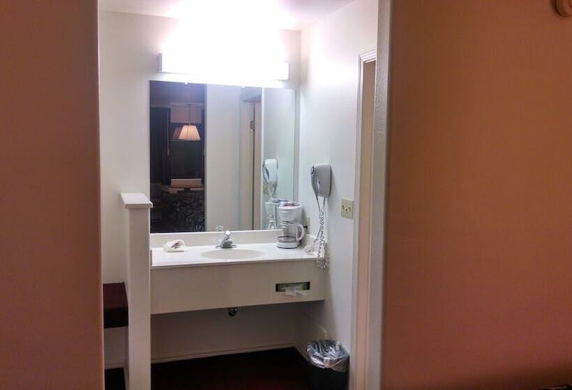 فندق على الطريق The Atomic Blue Motor Inn