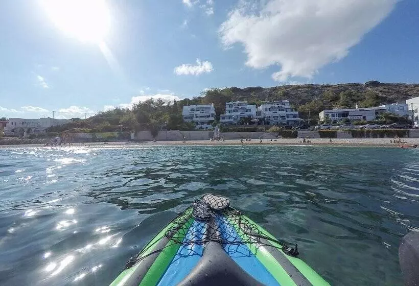 پانسیون Aliki Studios