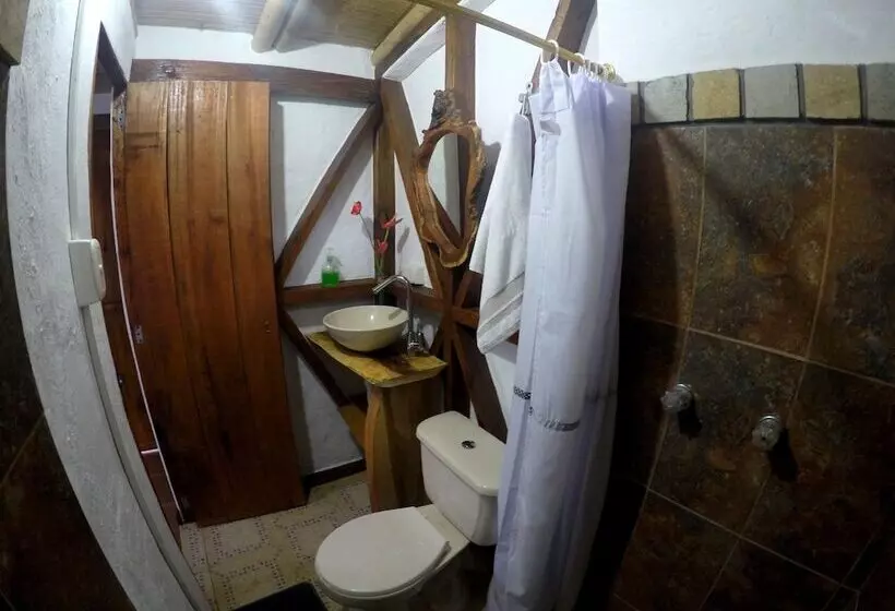 ペンション Ecorefugio Las Mirlas