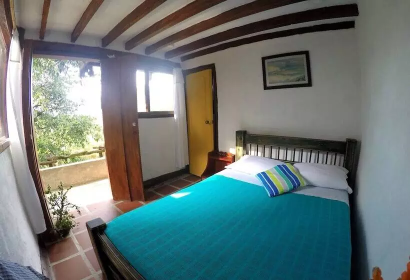 ペンション Ecorefugio Las Mirlas