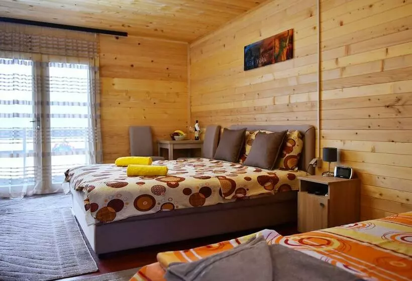 پانسیون Etno Apartmani Konoba Starcevo
