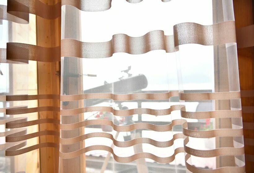 پانسیون Etno Apartmani Konoba Starcevo