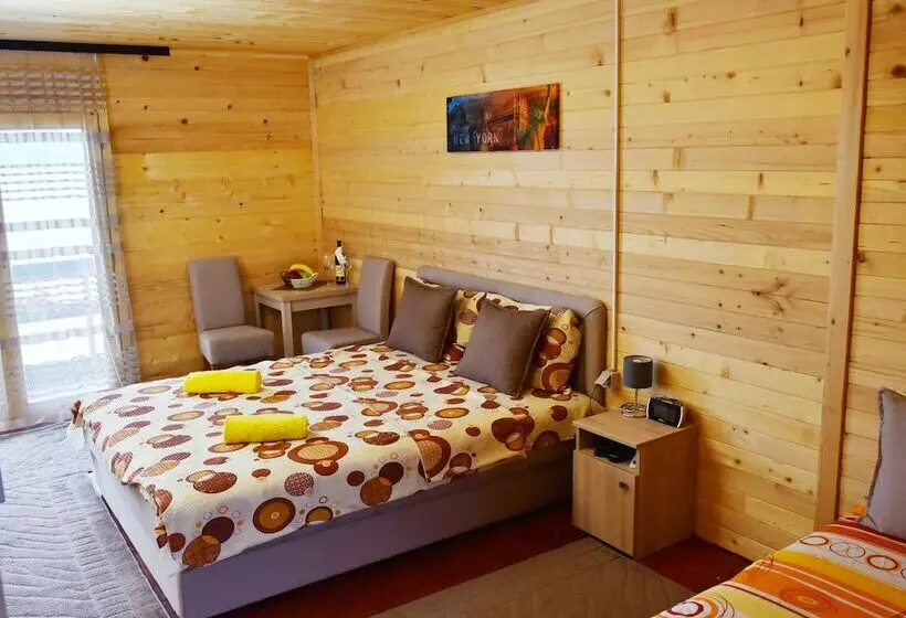 پانسیون Etno Apartmani Konoba Starcevo