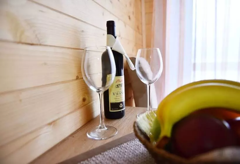 پانسیون Etno Apartmani Konoba Starcevo