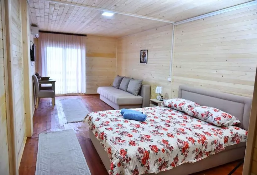 پانسیون Etno Apartmani Konoba Starcevo