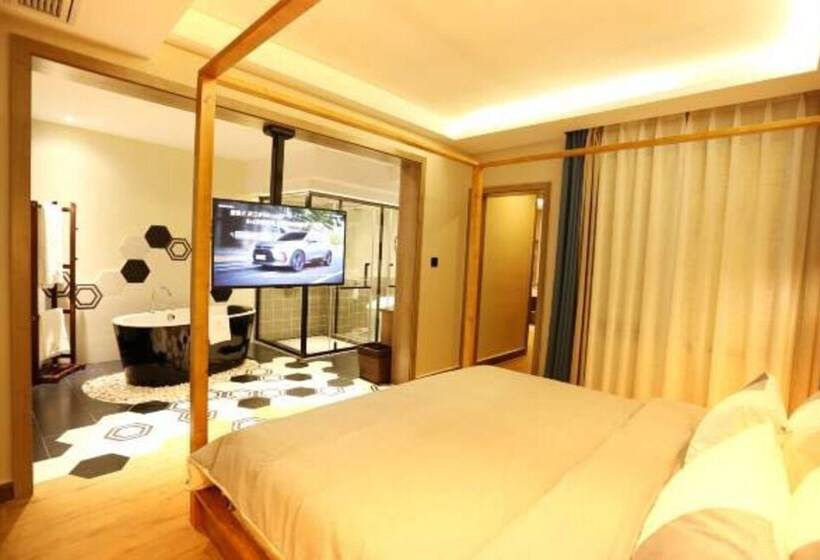 פנסיון Fenghuang Waiting For You Guest House