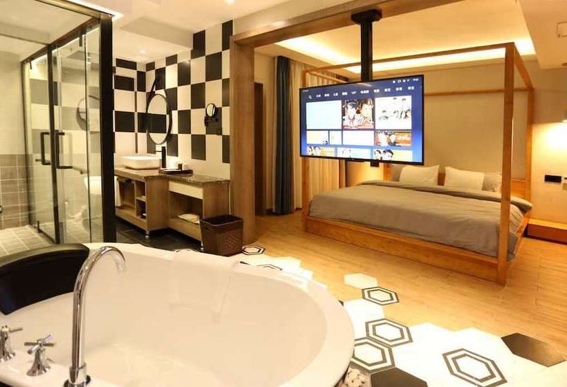 פנסיון Fenghuang Waiting For You Guest House