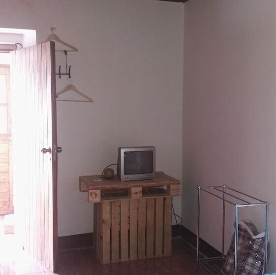 پانسیون Hostal Girasol