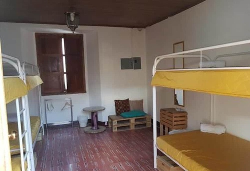 پانسیون Hostal Girasol