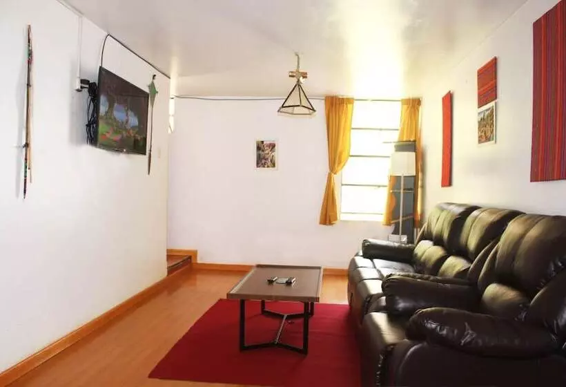 پانسیون Mosoqpacha Casa Hostel