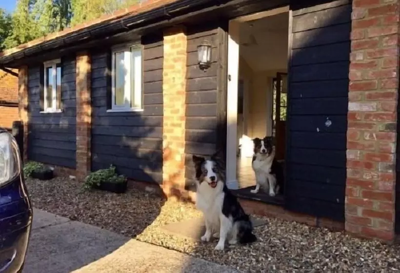 Majatalo Upper Wood End Farm