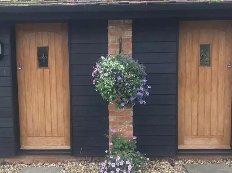 Majatalo Upper Wood End Farm