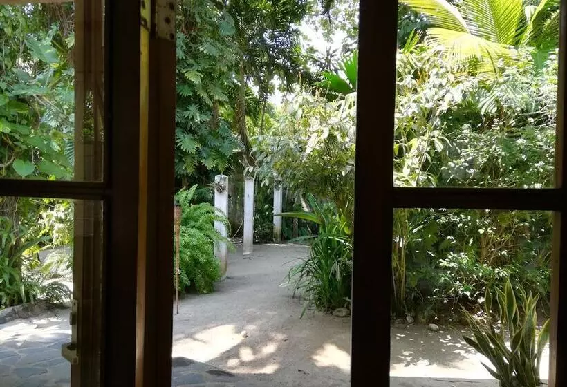 Togo Bed And Breakfast
