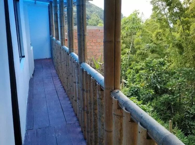 ユースホステル Hostal Macondo