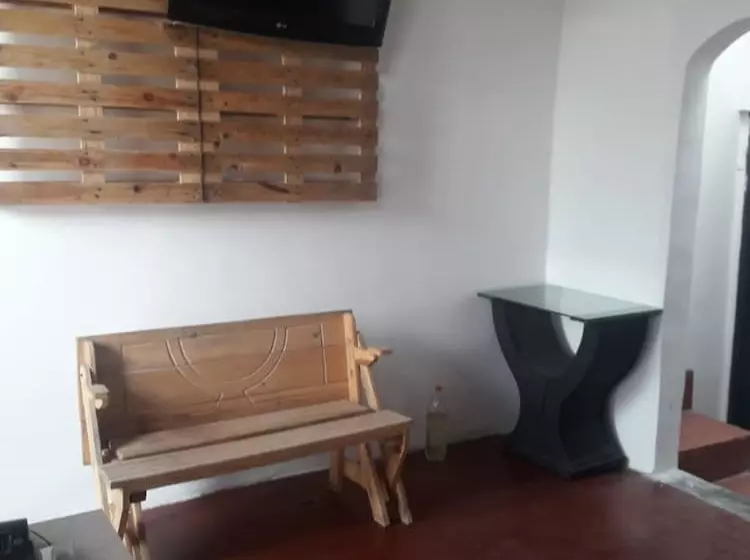 ユースホステル Hostal Macondo