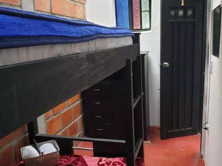 ユースホステル Hostal Macondo