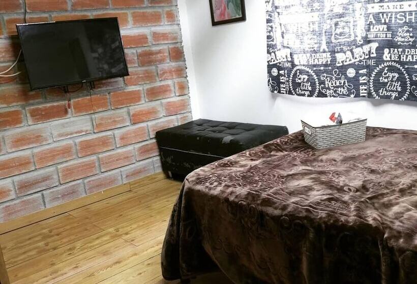 هاستل Hostal Macondo