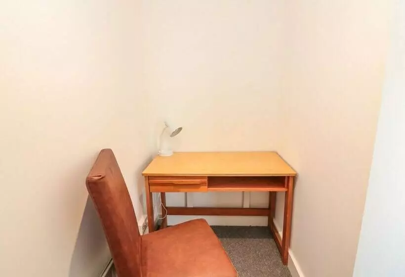 Flat 1