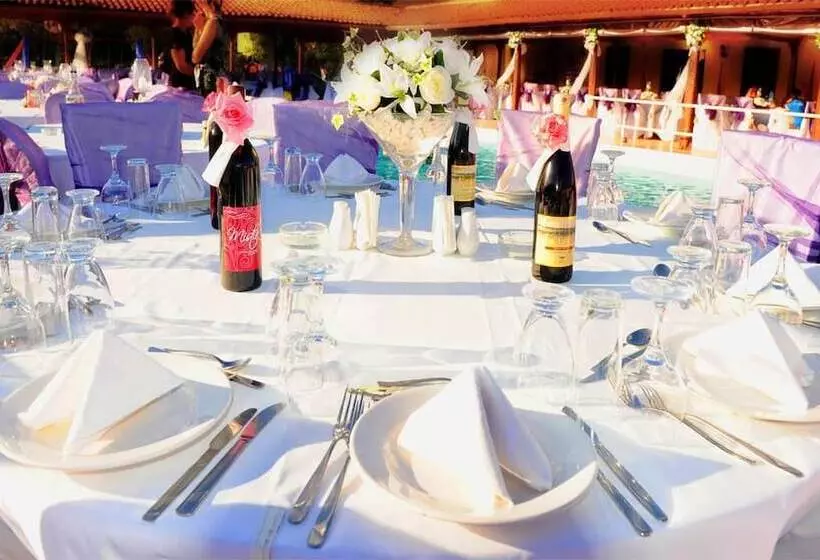 Hotelli Caravan Camping