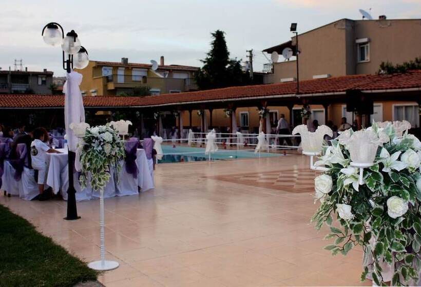 فندق Caravan Camping