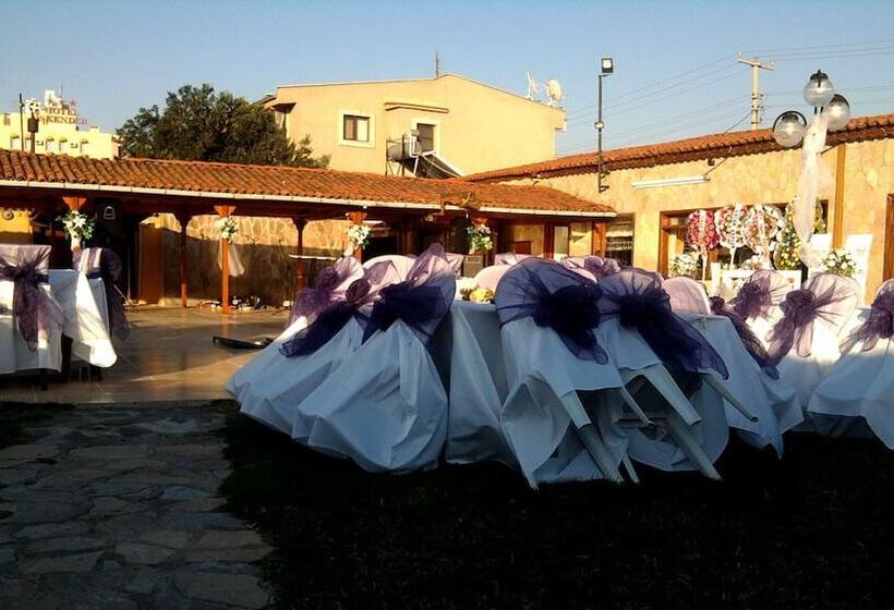 فندق Caravan Camping