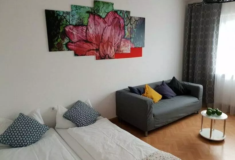 ホテル Greatstay Saarbrücken