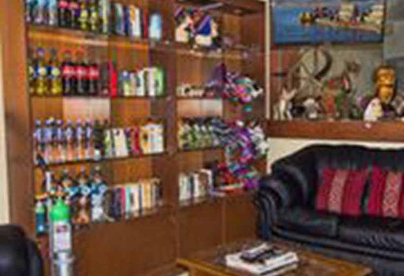 ホテル Hostal Turistico Titikaka