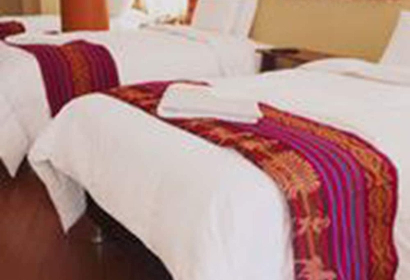 ホテル Hostal Turistico Titikaka