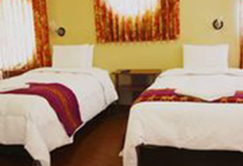 ホテル Hostal Turistico Titikaka