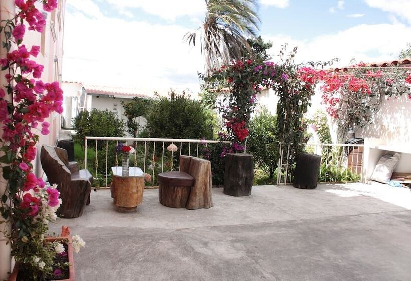 בית מלון כפרי La Cuadra