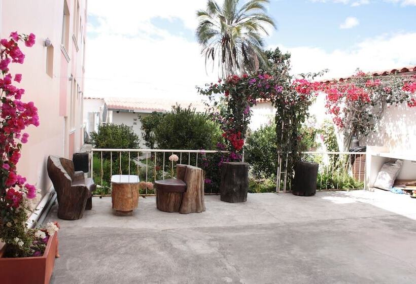 בית מלון כפרי La Cuadra