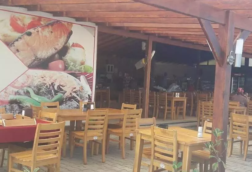 Hotelli Metis Bungalow