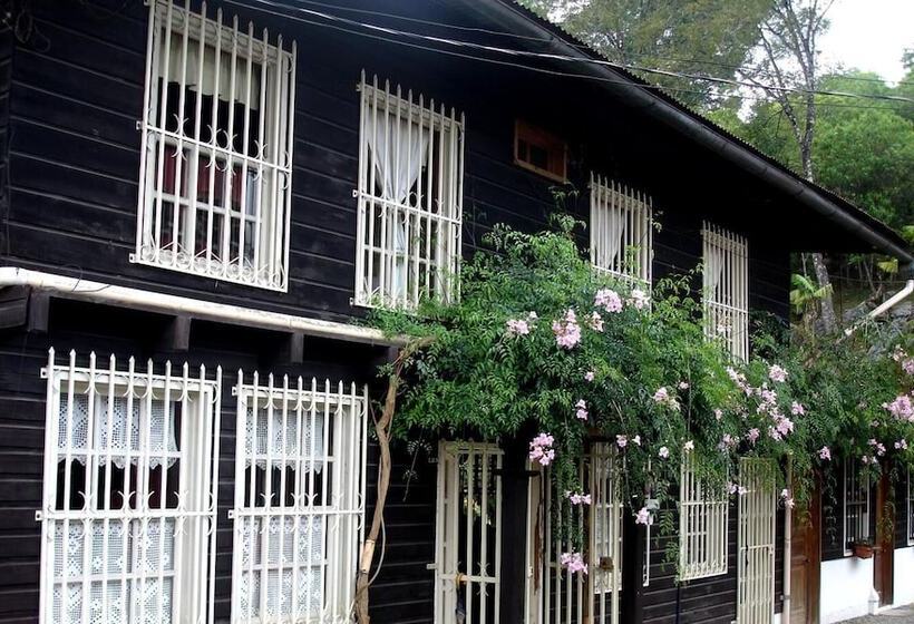 هتل Posada De Carlos V