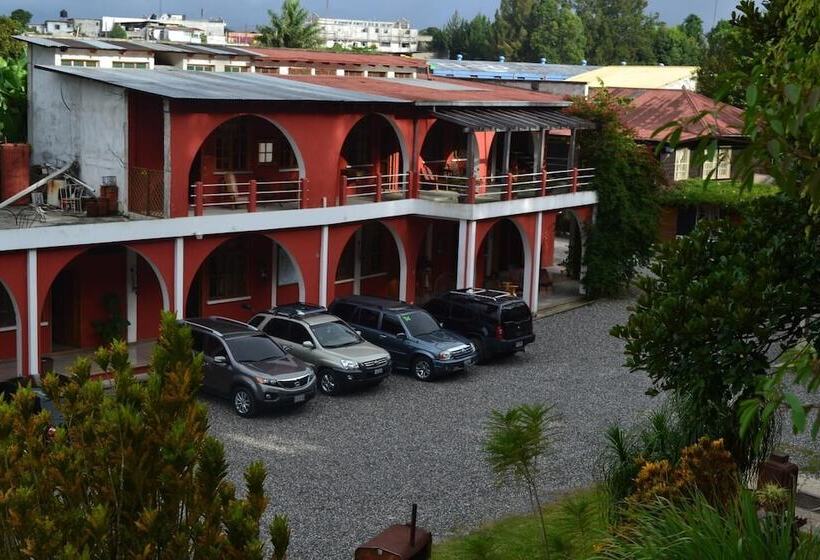 هتل Posada De Carlos V