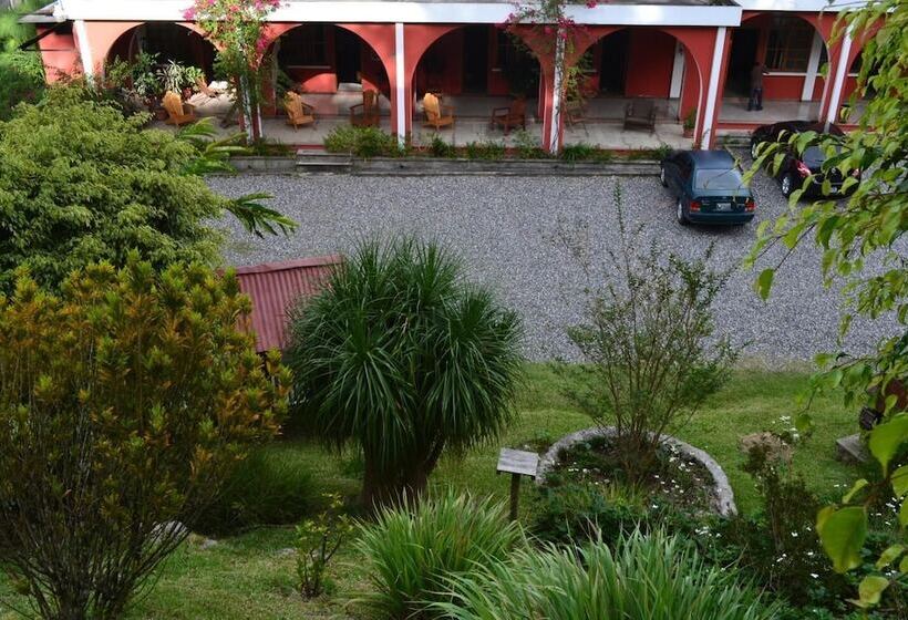 هتل Posada De Carlos V