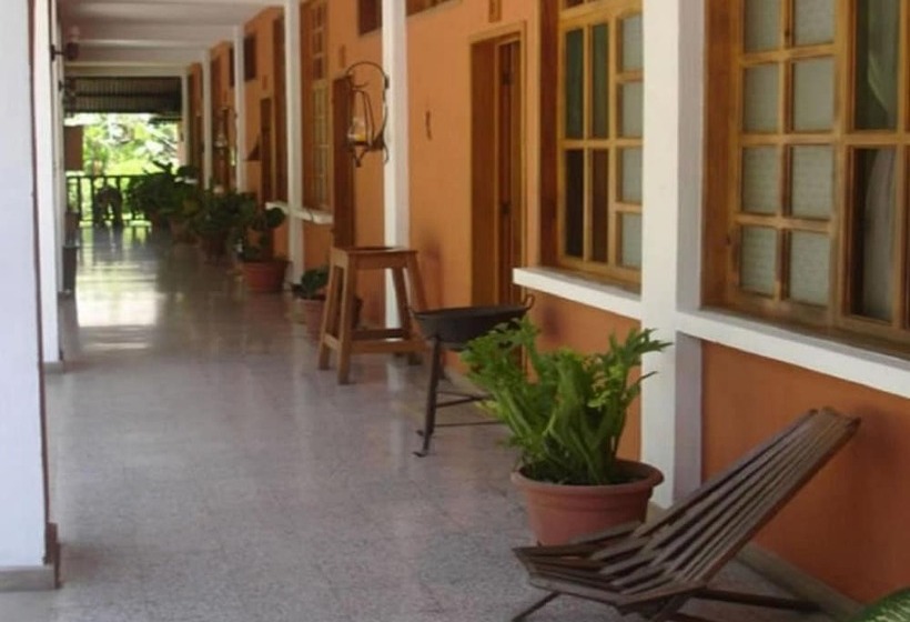 هتل Posada De Carlos V